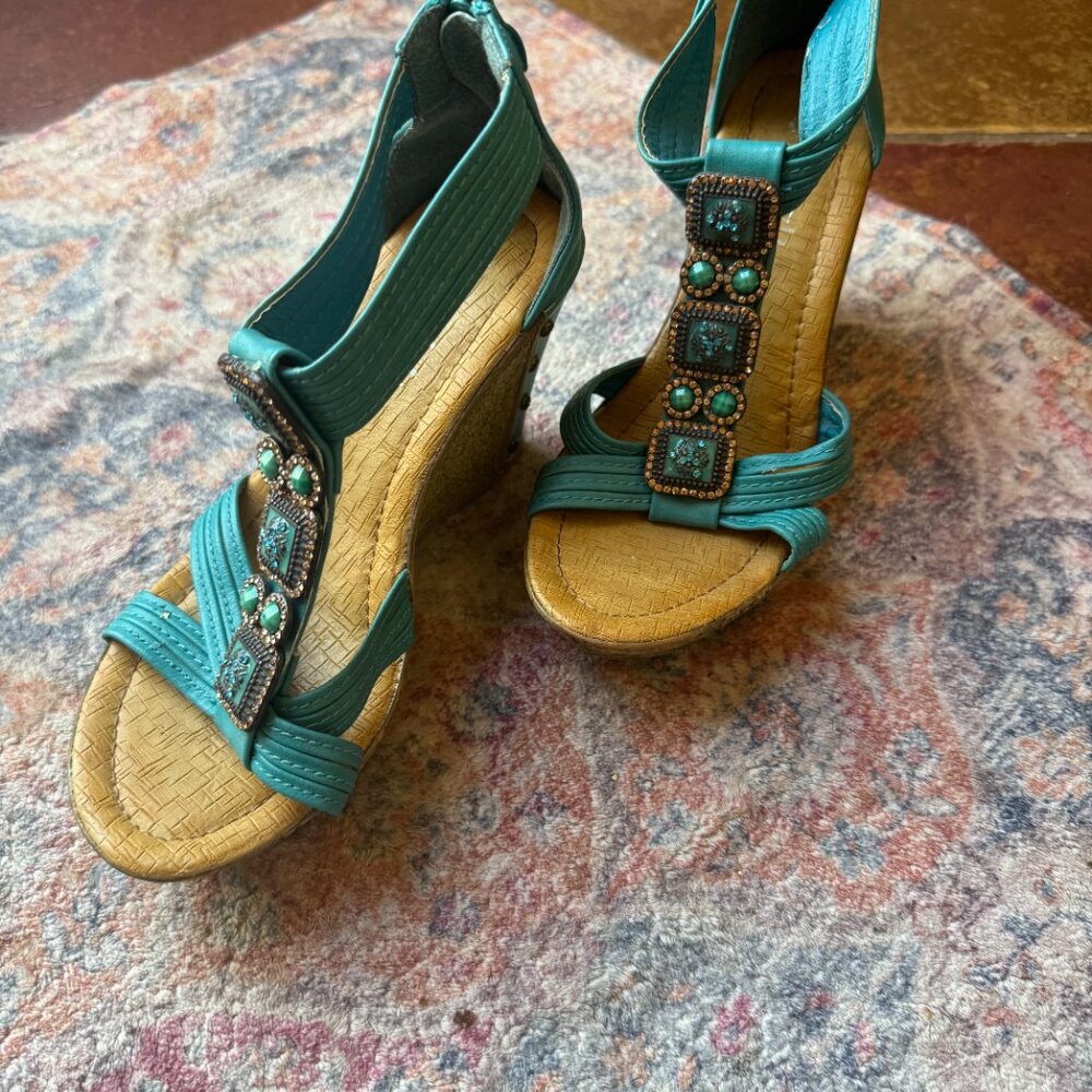 Patriotic Turquoise Gem Embellished Cork Wedge Sandals – Size 7 - Picture 2 of 6